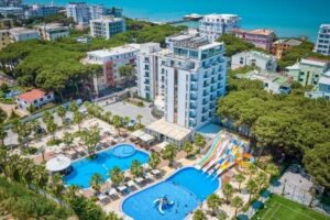 Henry Resort